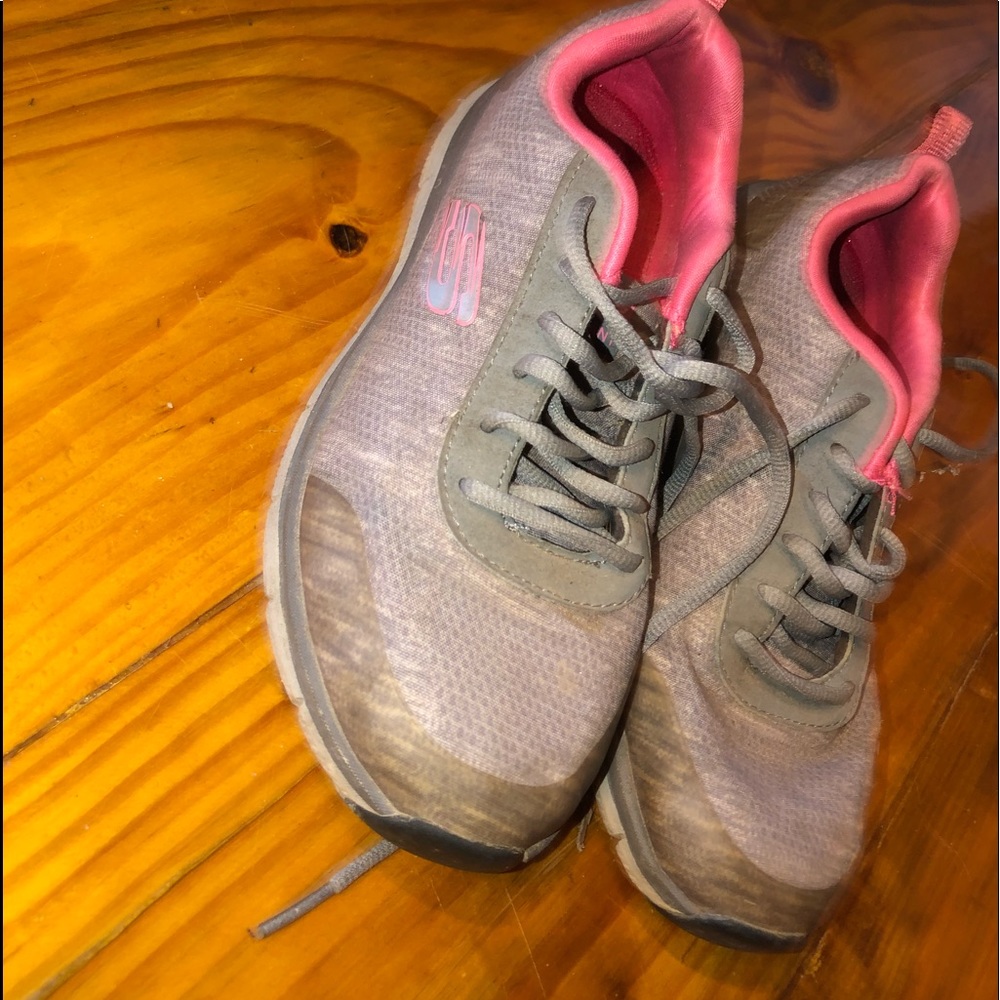 tennis shoes
